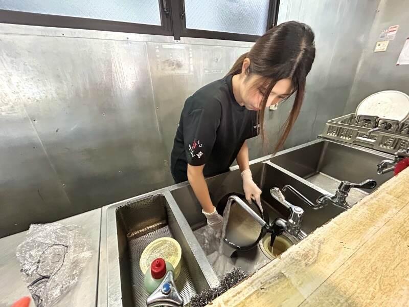 つけ麺 雀　近大前店の制服6