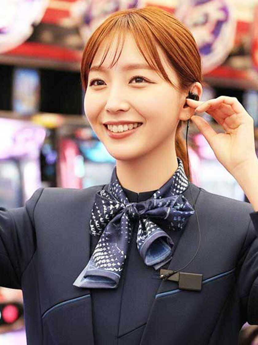 マルハン　島田店の制服3