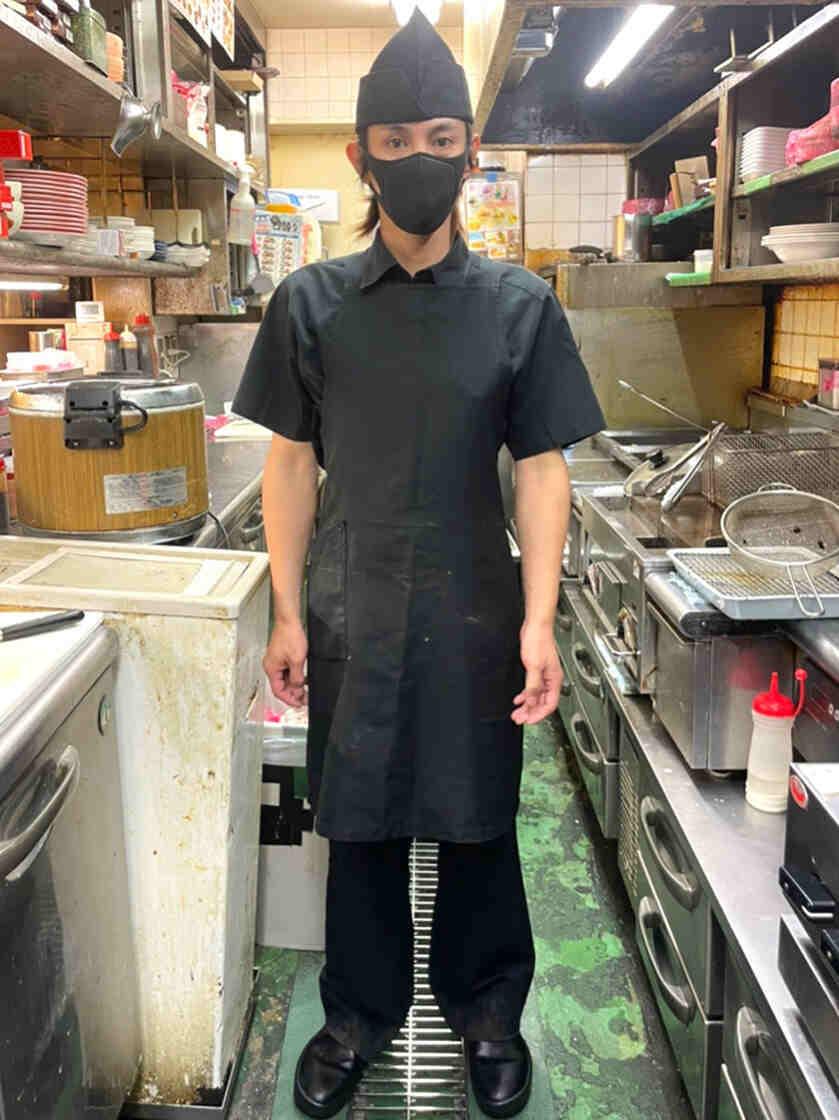 ピア・ジョリー布施店の制服1