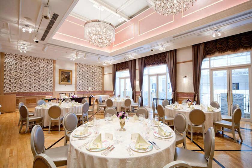 山王サービスクリエイト株式会社の制服5