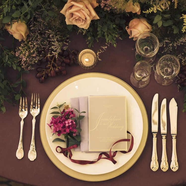 ホテルモントレ大阪　応募受付先の制服1