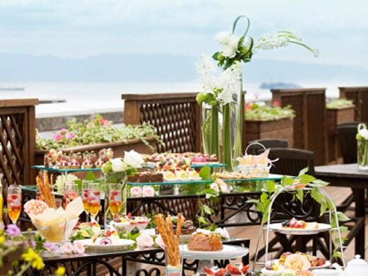 ホテルプラザ神戸  応募受付先の制服3