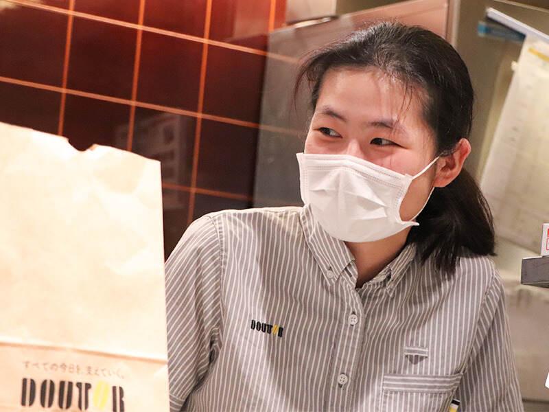 ドトールコーヒー 竹橋店の仕事画像2