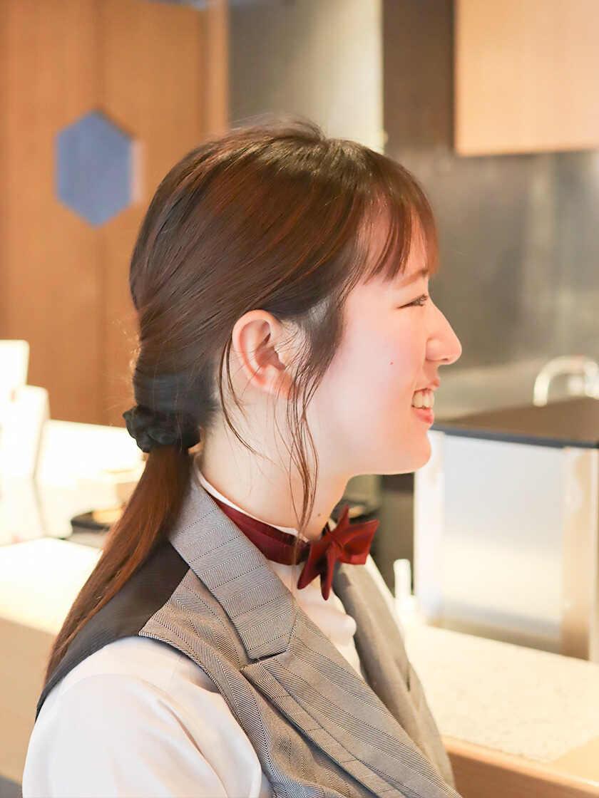 神乃珈琲　銀座店の制服2