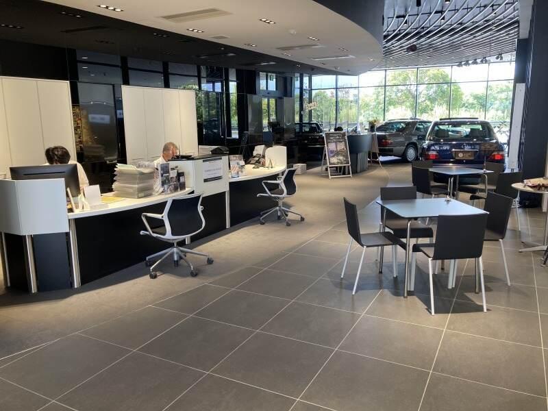 メルセデス・ベンツ浦安 ALL TIME STARS/サービスセンターの仕事画像3