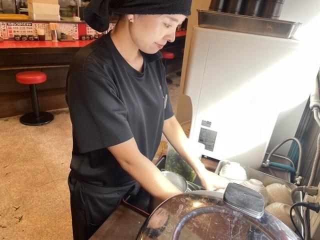 <社員希望の方、必見>週末働ける方は即採用★地域最大級の時給!!(フード・飲食、習志野市)のイメージ画像