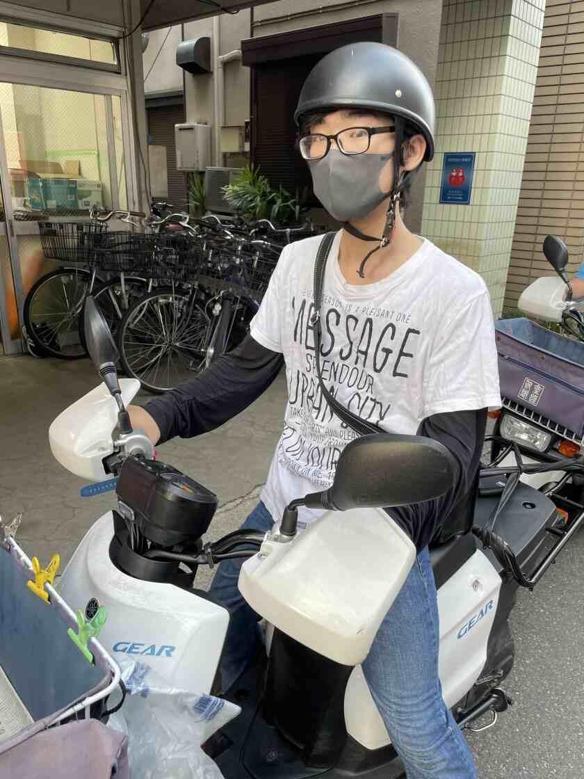 産経新聞　西新井駅西口SCの制服6