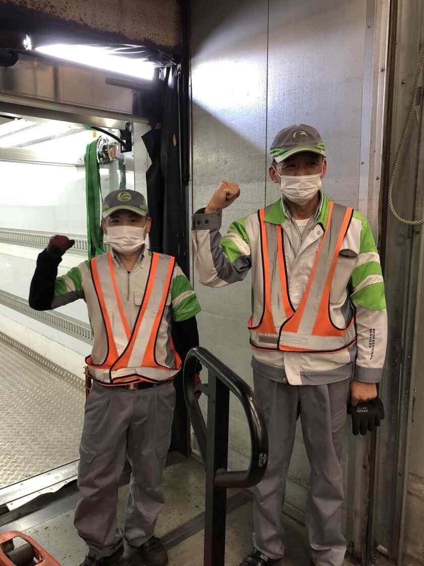 鴻池運輸株式会社の制服1