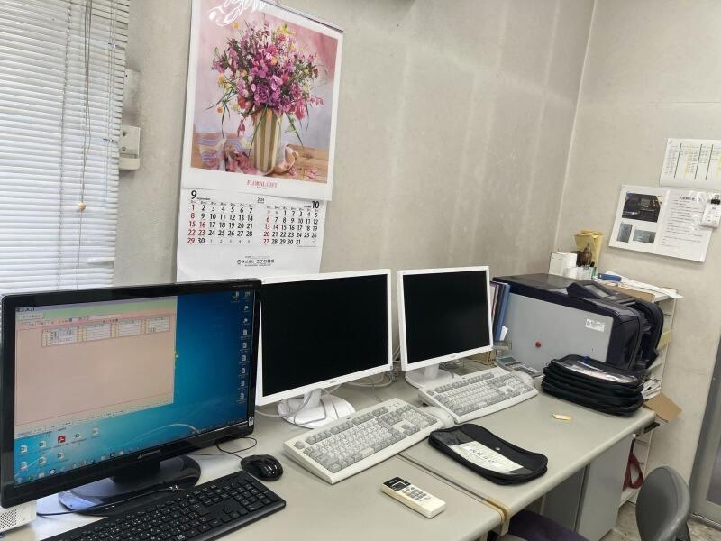 日の出ドライクリーニング（本部）の仕事画像1