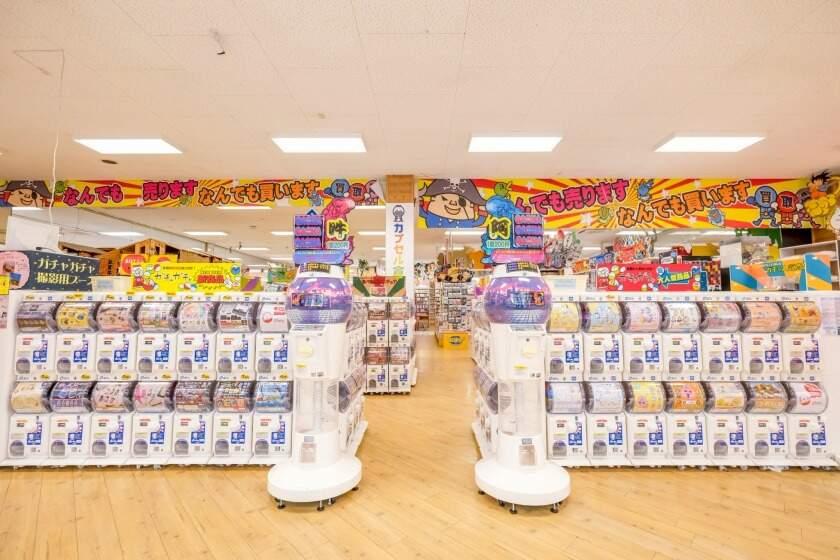 マンガ倉庫　大分わさだ店【アミューズメントコーナー】の制服4