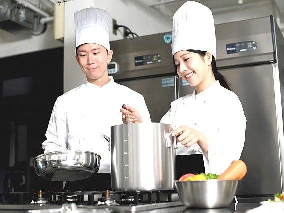 グリルエトナ 横浜市庁舎店の仕事画像1