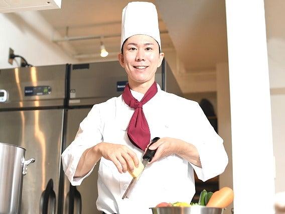 株式会社グランドゥーカ　グリルエトナ 横浜市庁舎店の仕事画像1