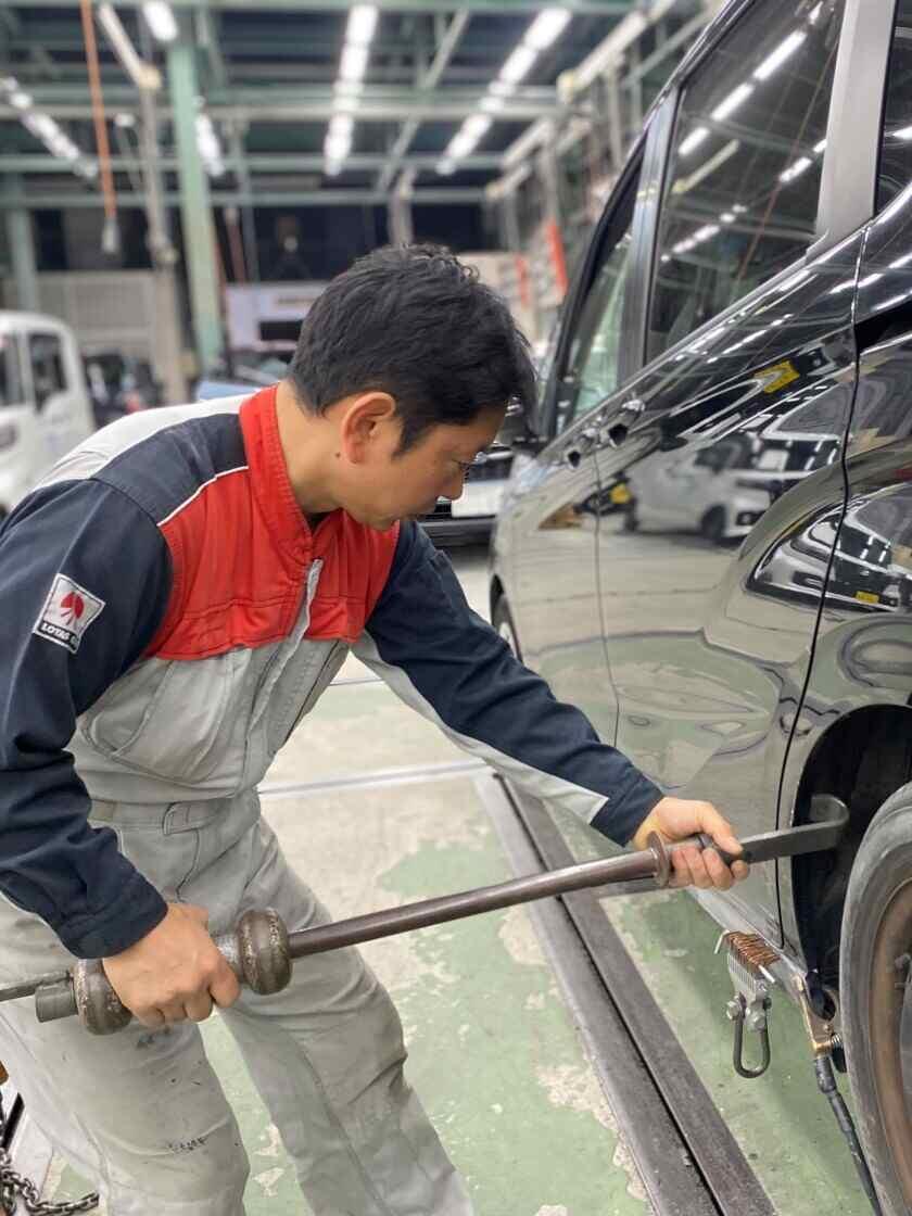 ナカタニ自動車株式会社の制服3