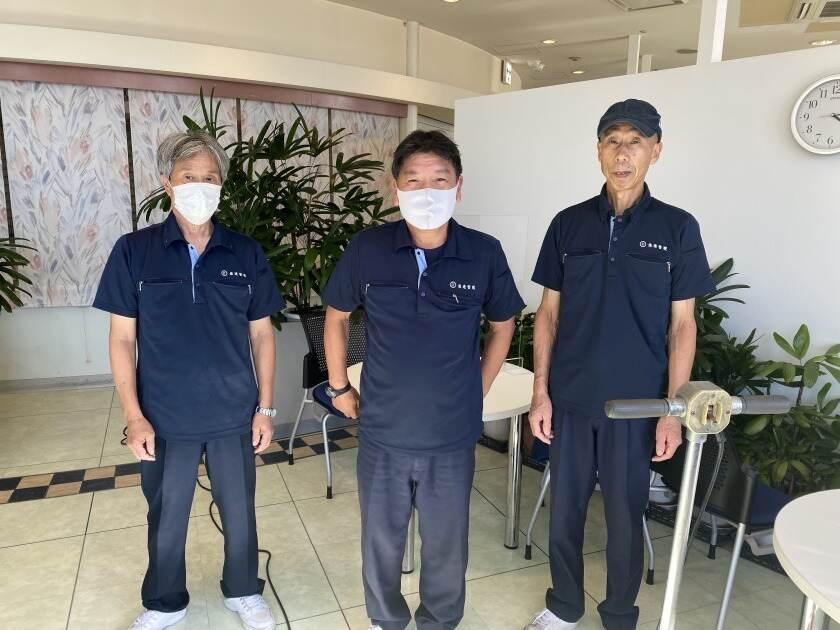 浪速管理グループ（有限なにわ）の制服1