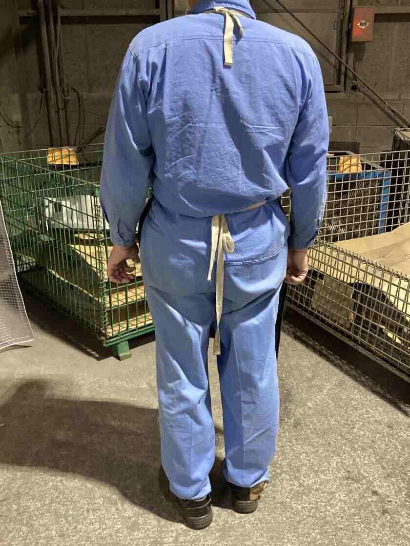 三栄産業株式会社の制服2