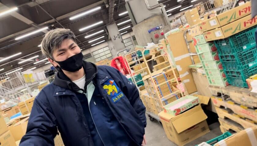 株式会社三高商事の制服1