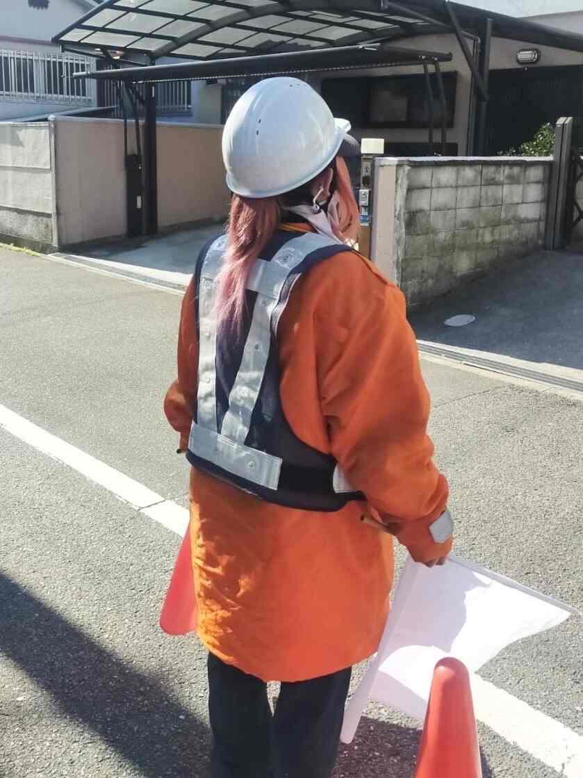 株式会社とらいろ　IS警備事業部の制服3