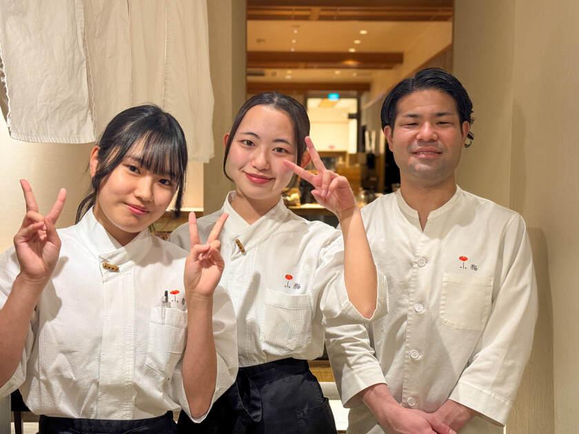 小梅浦和総本店の制服1