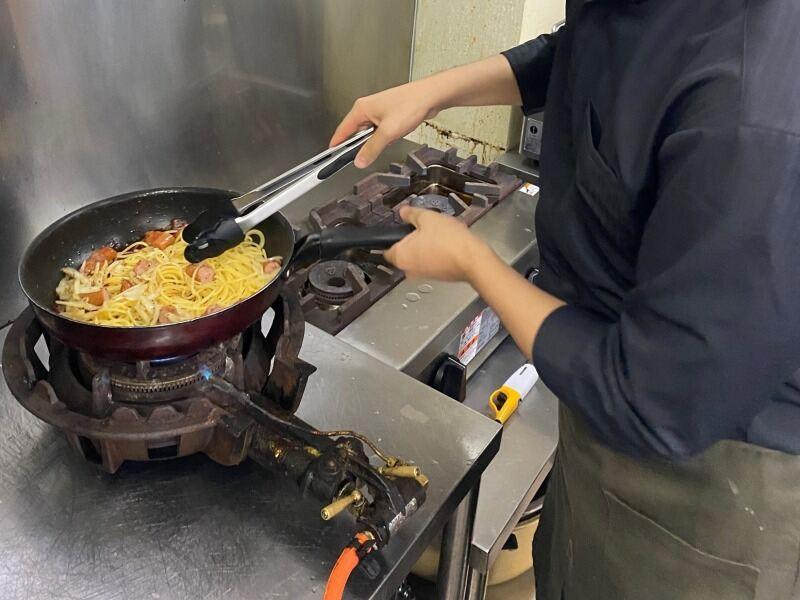 千里浜なぎさしおさい食堂の仕事画像1