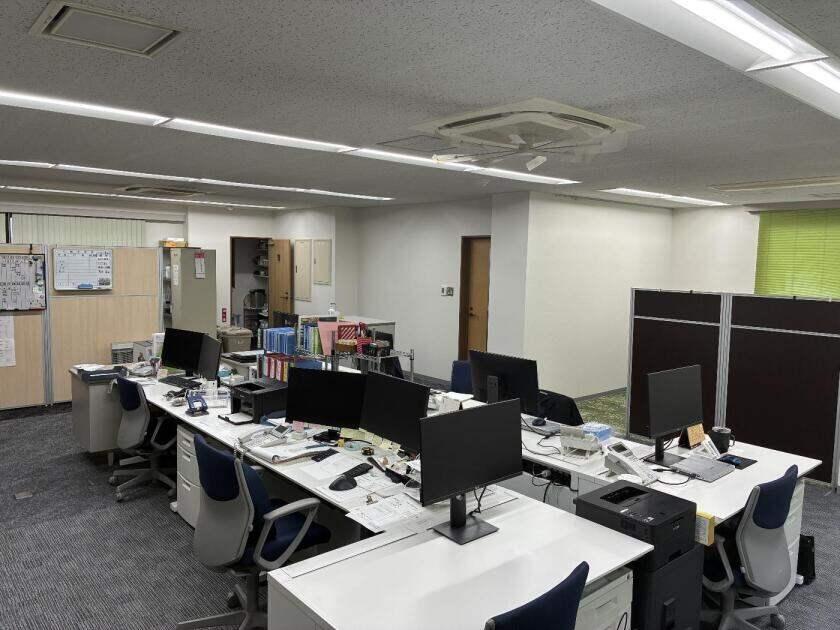 大創株式会社の制服3