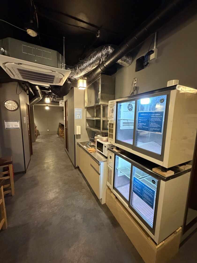 茅場町つくしホテルの制服5