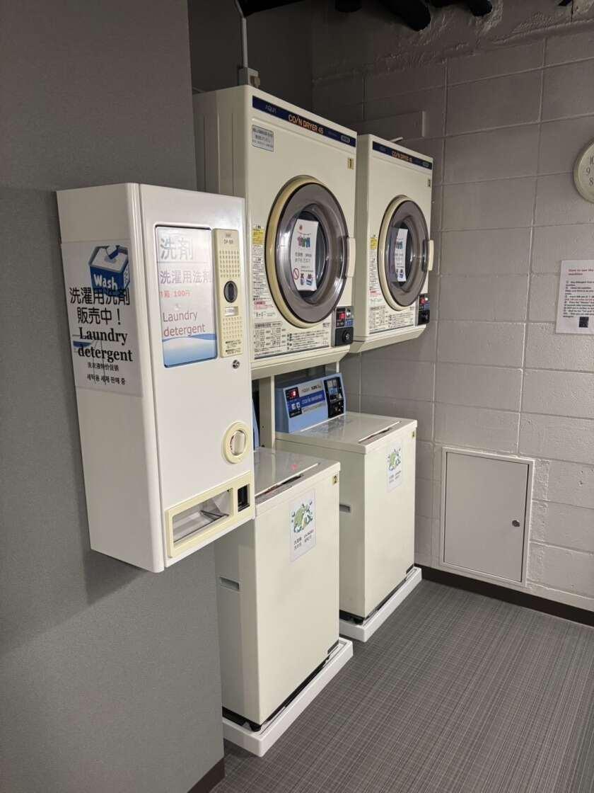 目黒みどりホテルの制服7