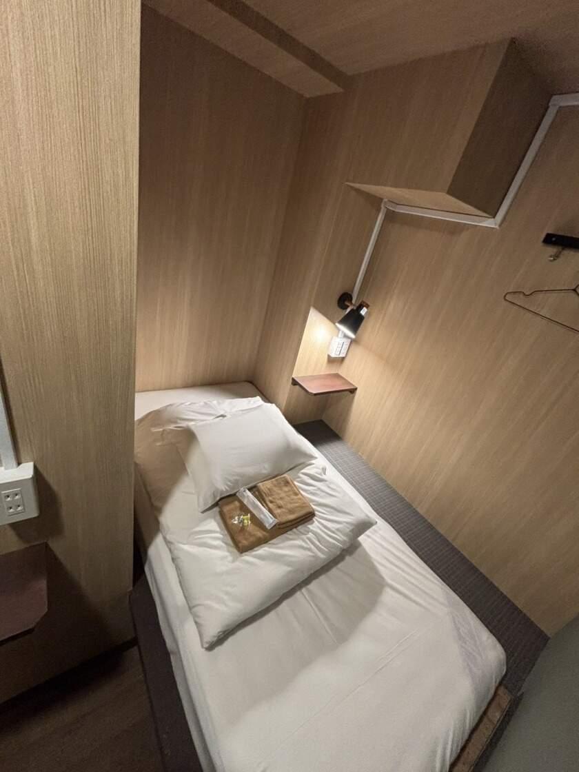 目黒みどりホテルの制服4