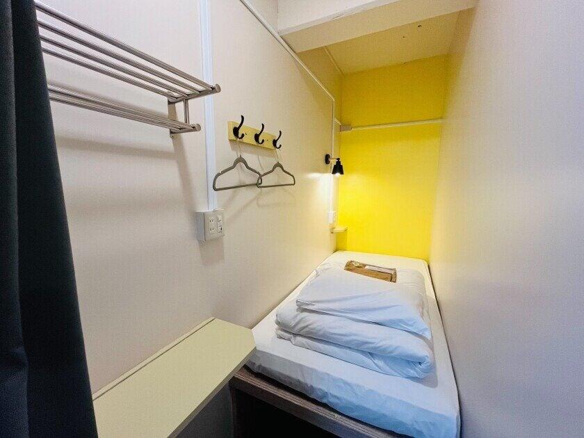 ロードス神楽坂ホテルの制服8