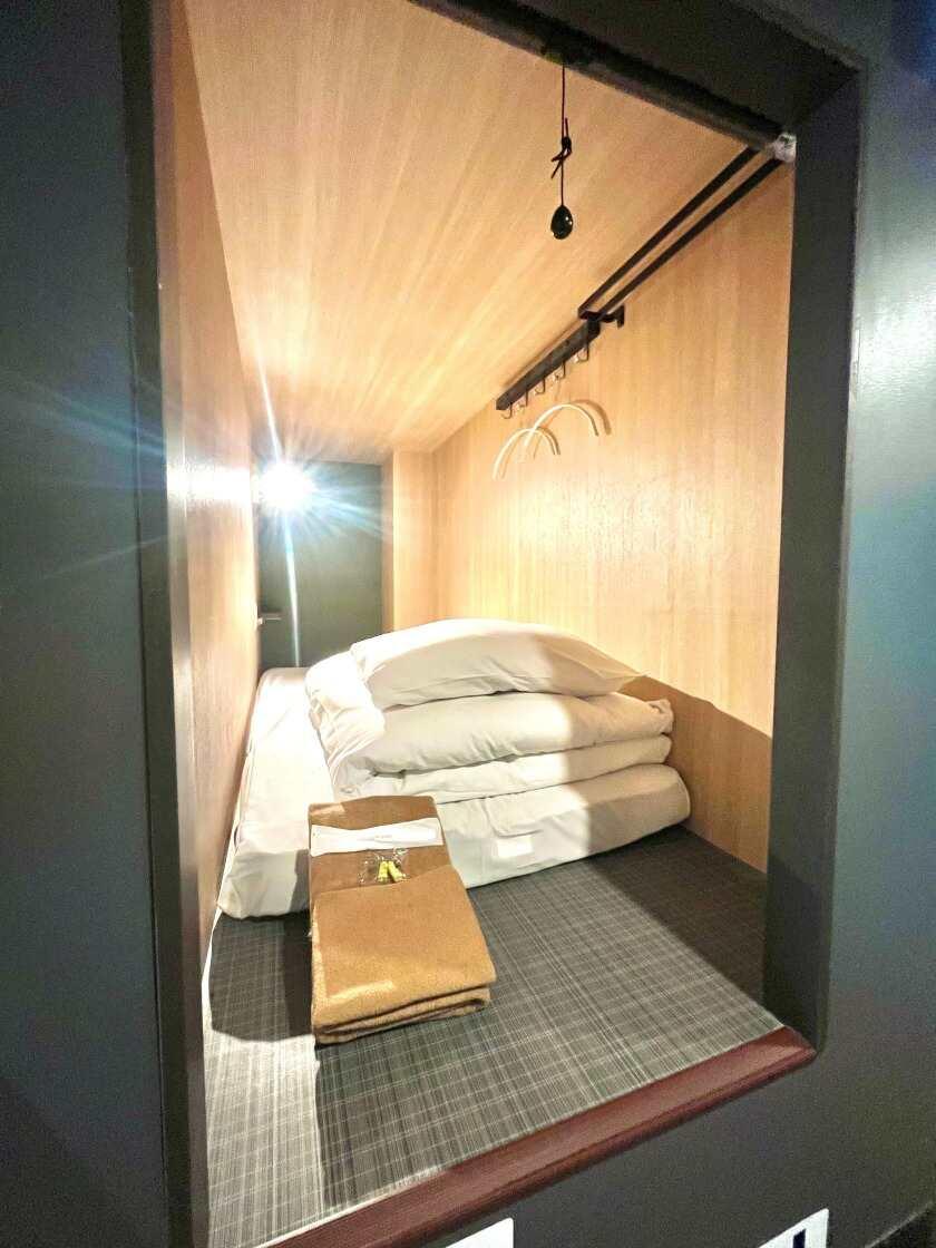 大手町かもんホテルの制服1