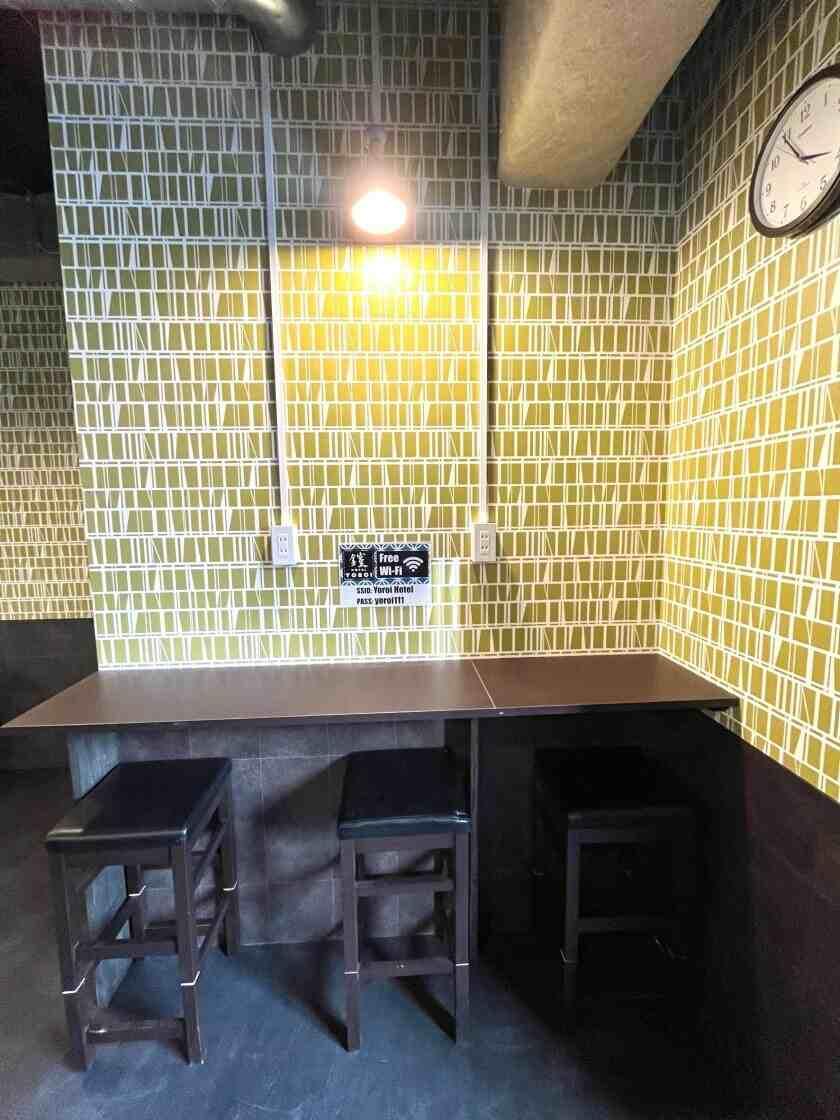 ロードス神楽坂ホテルの制服4