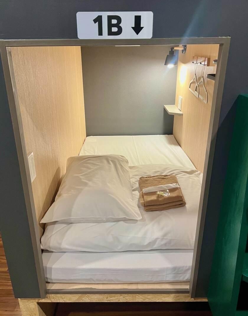 ロードス神楽坂ホテルの制服9