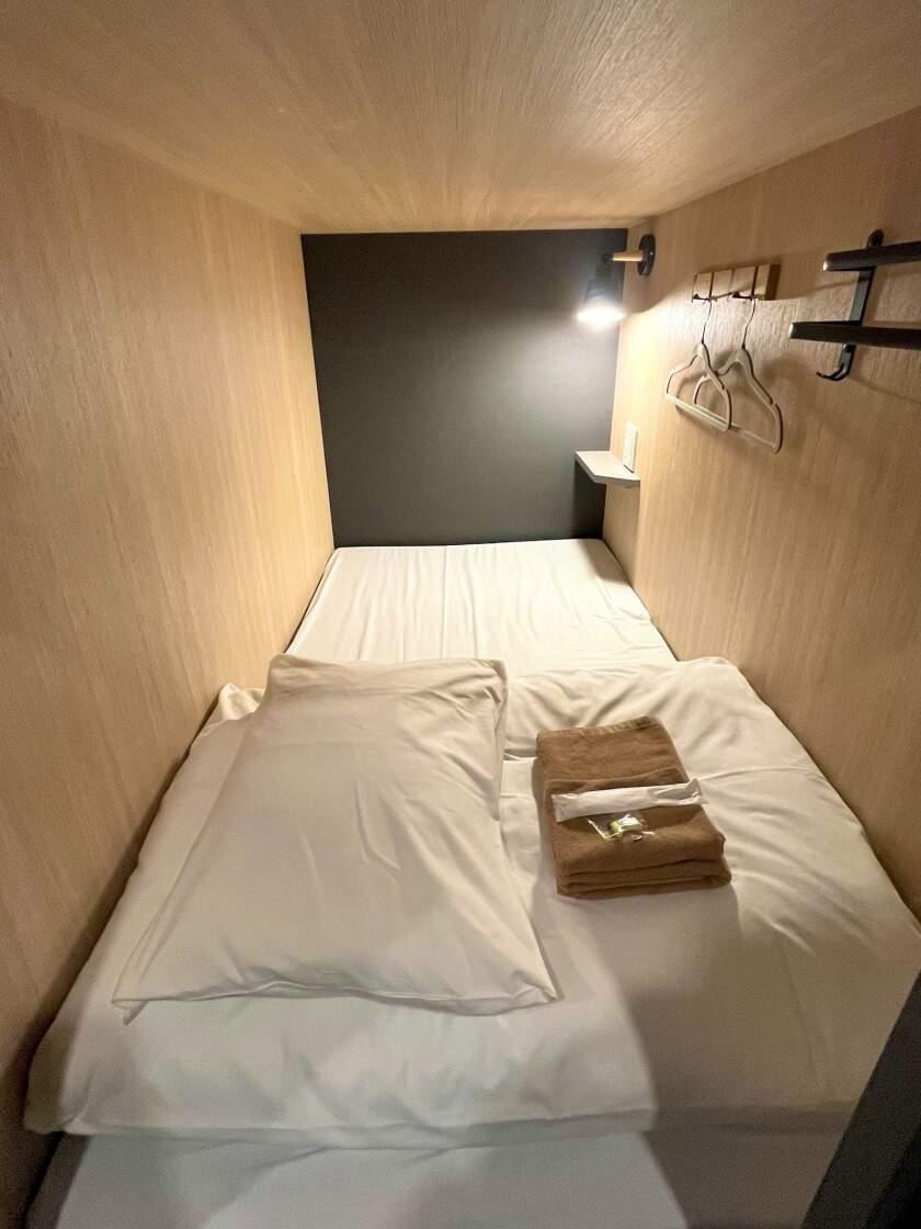 ロードス神楽坂ホテルの制服8