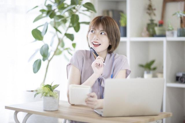 ＼はじめてのデザイン事務さん！／スマホ操作が出来れば応募OK♪(オフィス、京都市伏見区)のイメージ画像