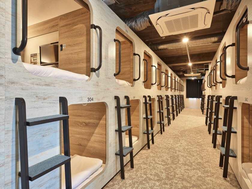 CABIN & HOTEL  Re TIMEの制服2