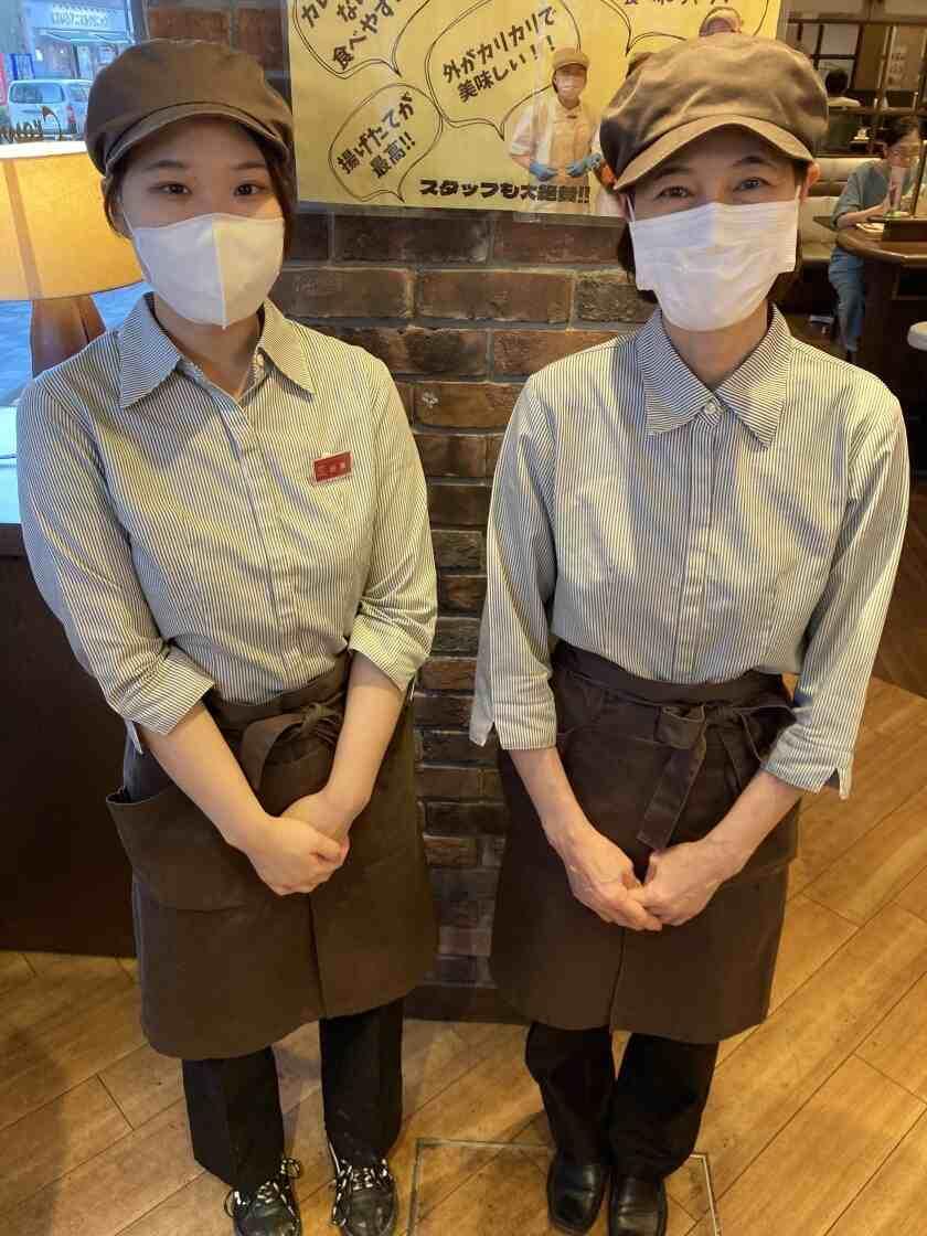 クラウンベーカリー　立川店の制服1