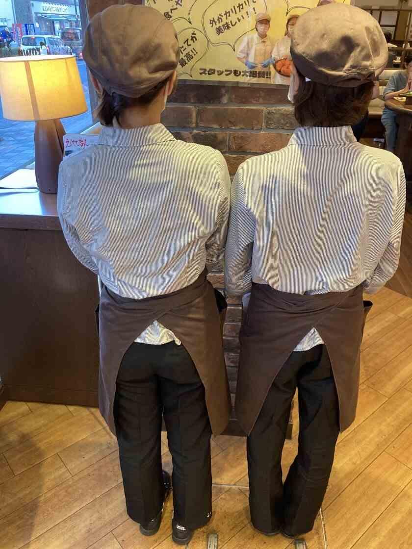 クラウンベーカリー　立川店の制服2