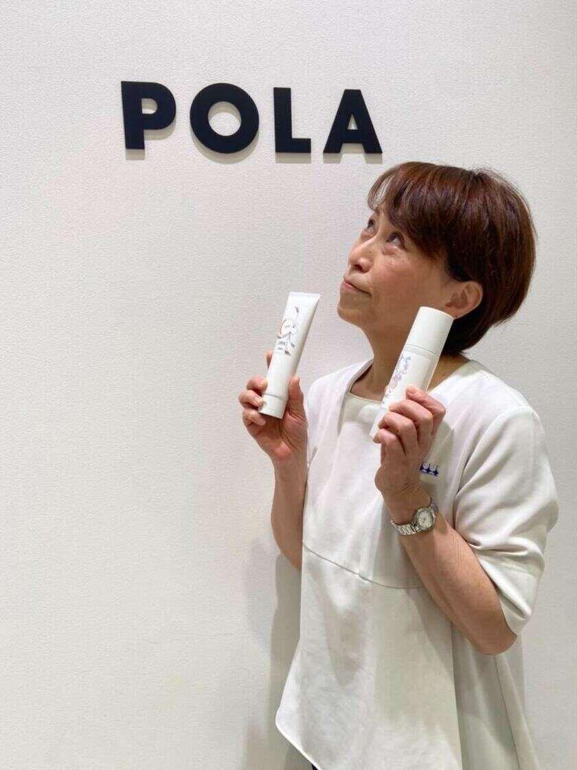 POLA四条烏丸店の制服4