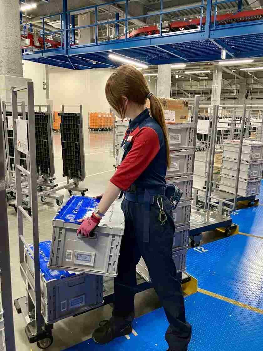 株式会社メディスケット　阪神ALCの制服3