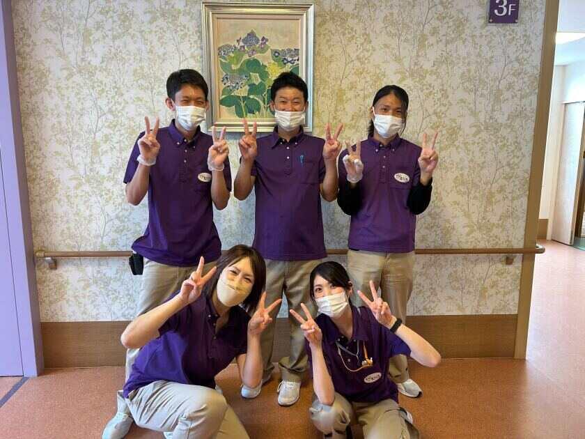 社会福祉法人マイクロ福祉会 特別養護老人ホームまごころ園の制服2