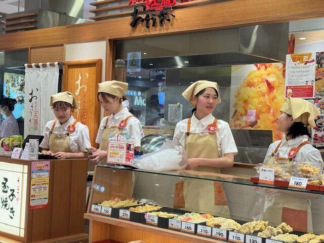 天ぷらおそうざい 左膳アミュプラザ店の制服4