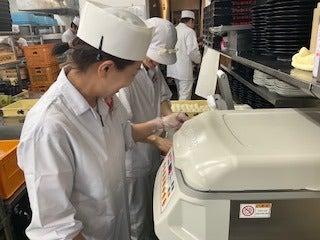 そば茶屋吹上庵 平川店の制服3