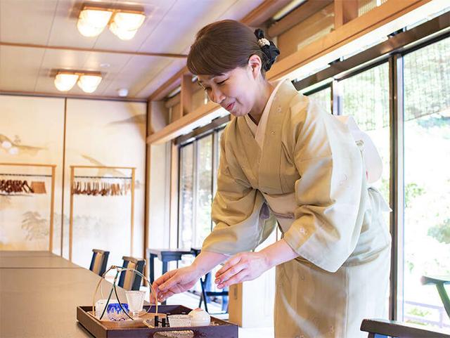 \主婦層活躍中♪/今までの経験を活かせる◎土日昼時給UP確定(フード・飲食、八王子市)のイメージ画像