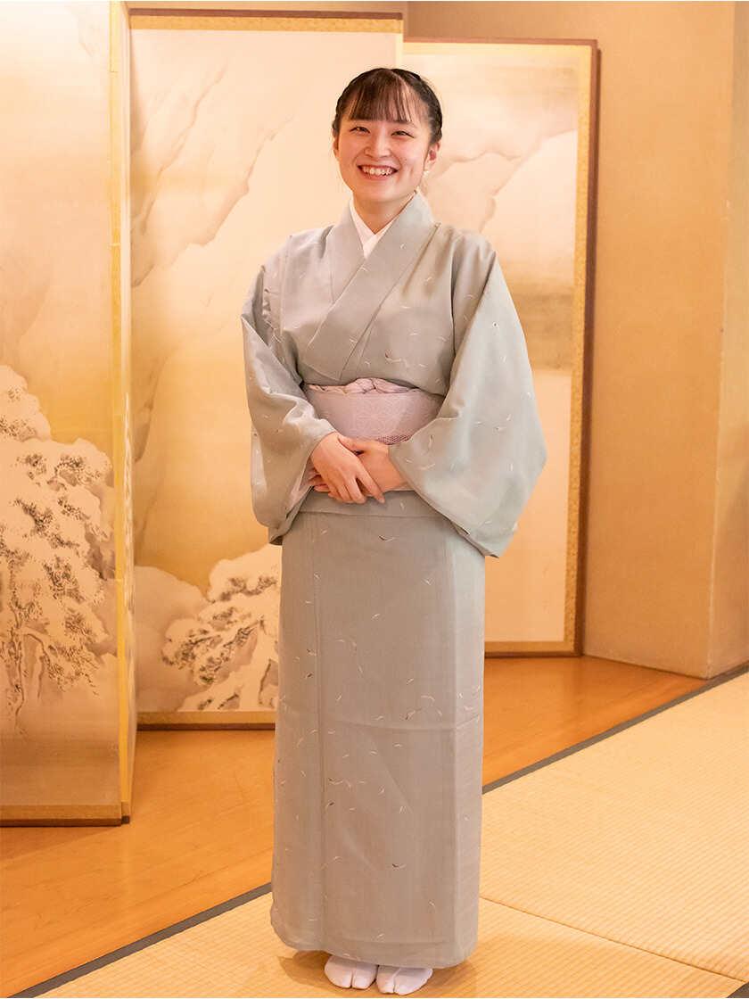 鶯啼庵(おうていあん)の制服3