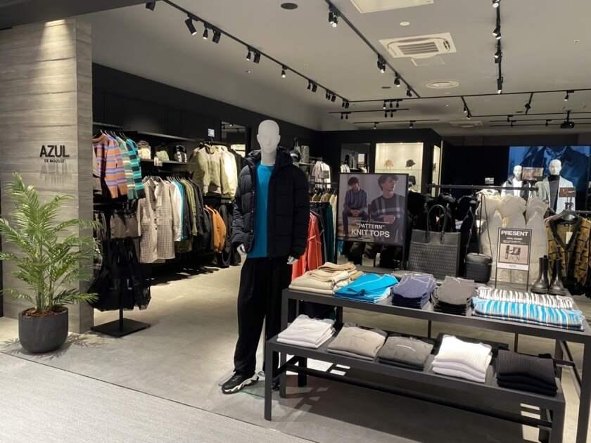 AZUL BY MOUSSY　ららぽーと堺店の制服3