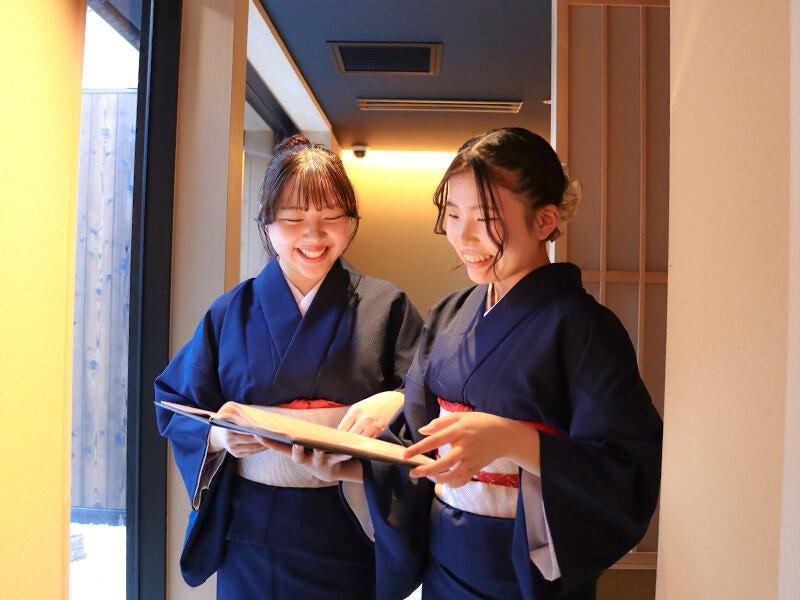 京都つゆしゃぶCHIRIRI 銀座京橋店の仕事画像2