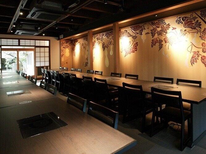 京都つゆしゃぶCHIRIRI 本店の制服9