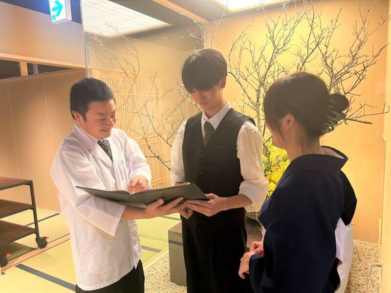 京都つゆしゃぶCHIRIRI 梅田店の仕事画像2