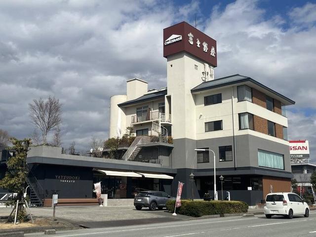 レストランサービススタッフ/マイカー通勤OK/残業少なめ(フード・飲食、笛吹市)のイメージ画像