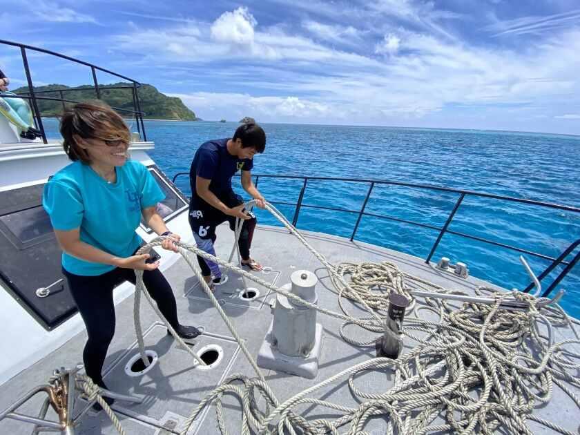 ダイビングチームうなりざき_沖縄の西表島！移住も大歓迎！寮と食事付きで安心◎の制服2
