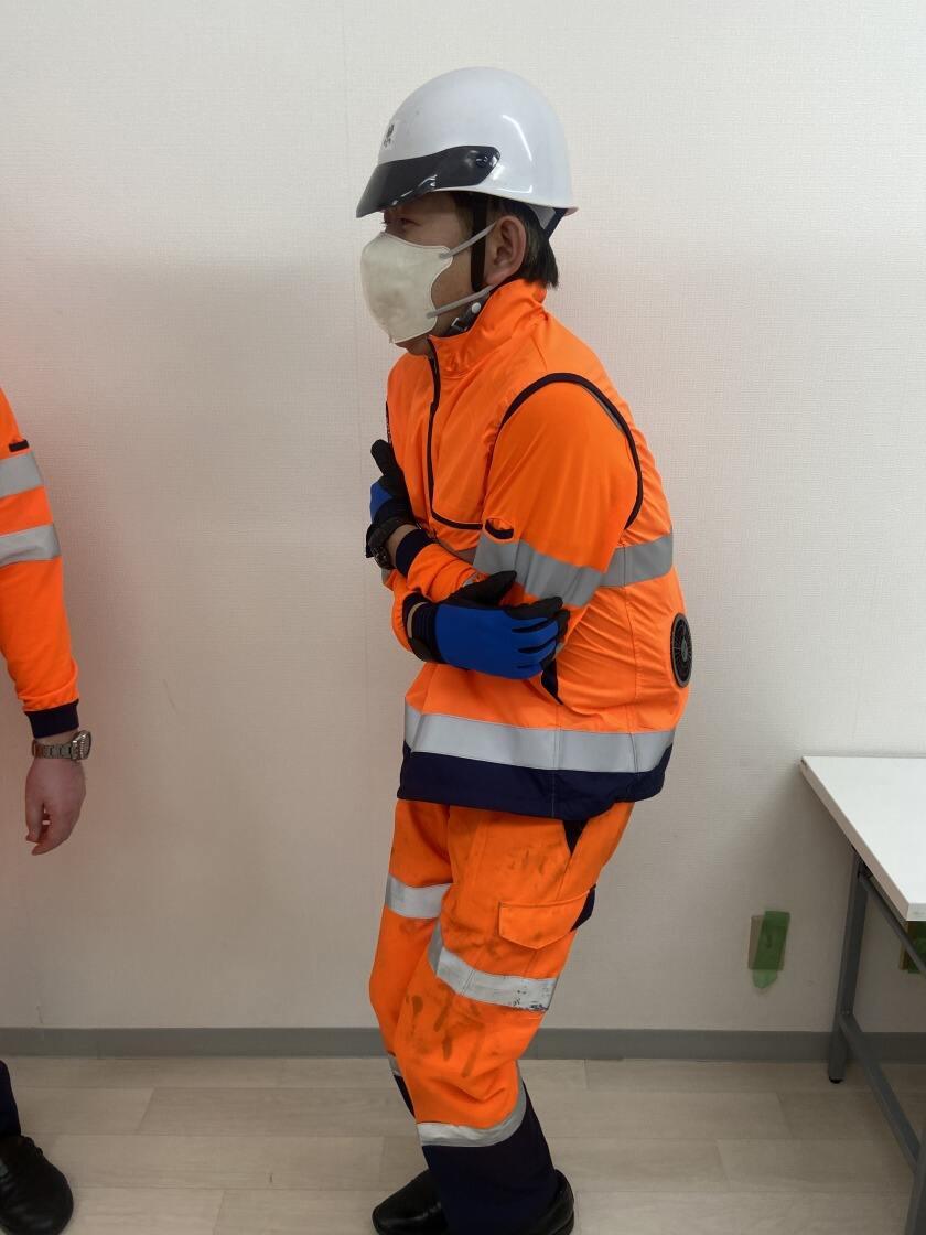 株式会社日本クリエスの制服5